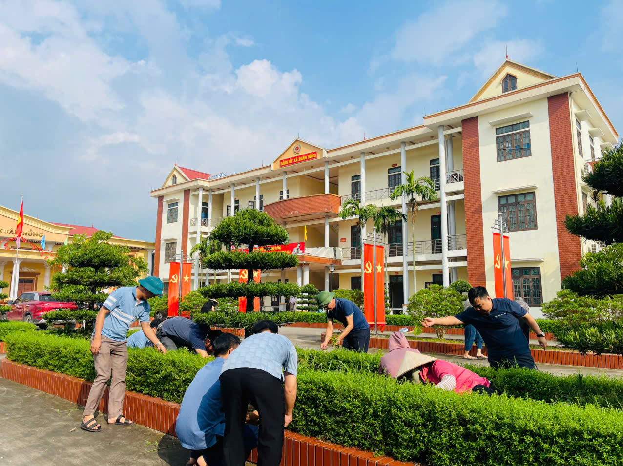 Chung tay vì một Xuân Hồng xanh - sạch - đẹp 