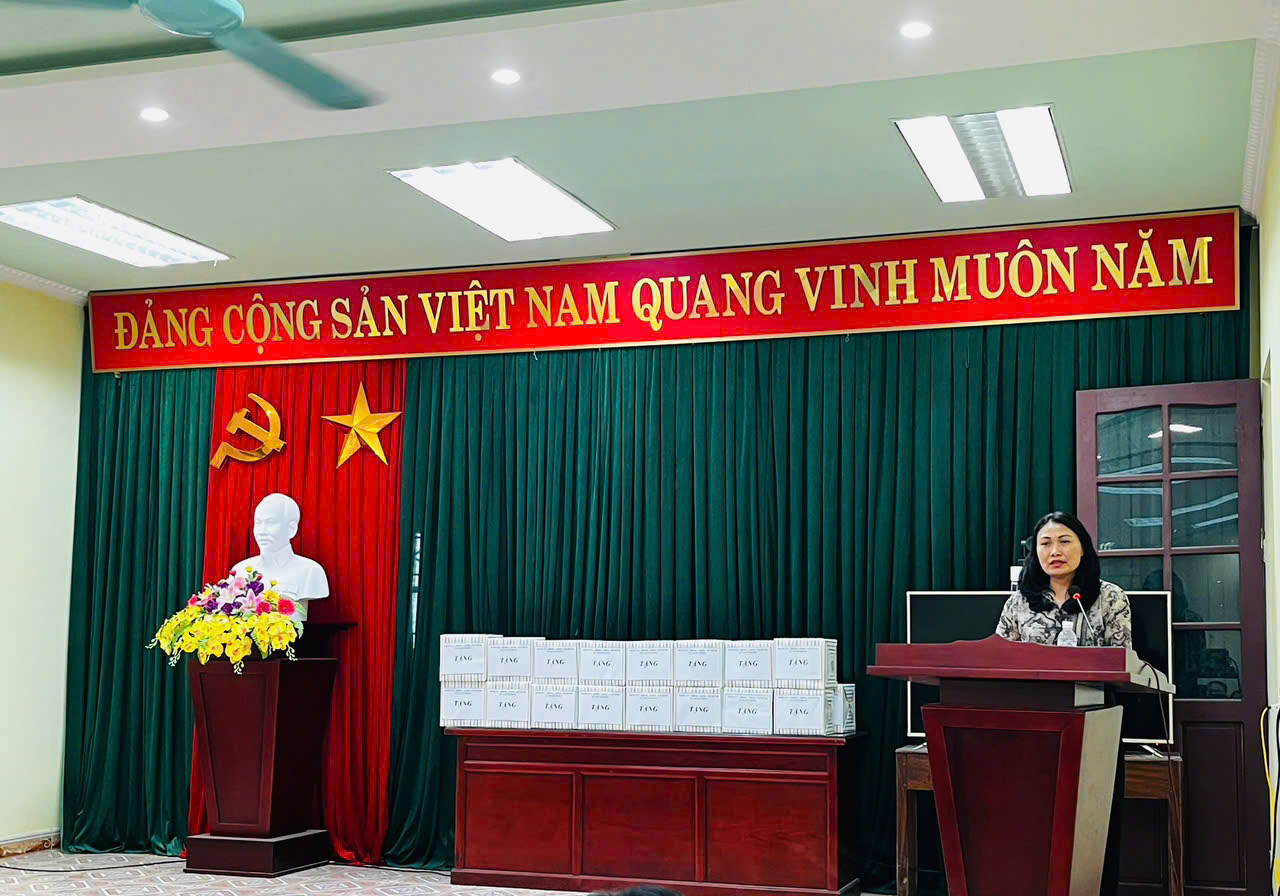 Hội nghị gặp mặt, chia tay cán bộ nghỉ hưu và nghỉ công tác tại xã Xuân Hồng