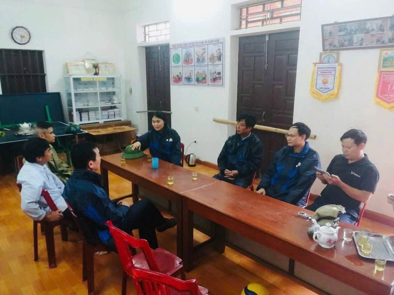 Lãnh đạo xã Xuân Hồng tăng cường kiểm tra công tác phòng chống Cơn bão số 3 tại các điểm xung yếu và công tác ứng phó với bão tại cơ sở