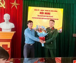 Hội nghị công bố Quyết định về công tác cán bộ và bàn giao chức năng, nhiệm vụ Ban chỉ huy Quân sự xã Xuân Hồng