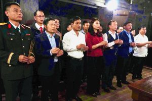 Lãnh đạo xã thăm, chúc tết các cơ quan, đơn vị Tết Nguyên đán Bính Ngọ 2026