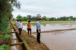 UBND xã Xuân Hồng kiểm tra sản xuất nông nghiệp vụ Mùa năm 2026 và hệ thống đê, kè, công trình thủy lợi trên địa bàn