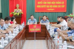 XÃ XUÂN HỒNG THAM DỰ HỘI NGHỊ TRỰC TUYẾN TẬP HUẤN KHUYẾN NÔNG HƯỚNG DẪN TRIỂN KHAI QUY ĐỊNH VỀ MÃ SỐ VÙNG TRỒNG, MÃ SỐ CƠ SỞ ĐÓNG GÓI